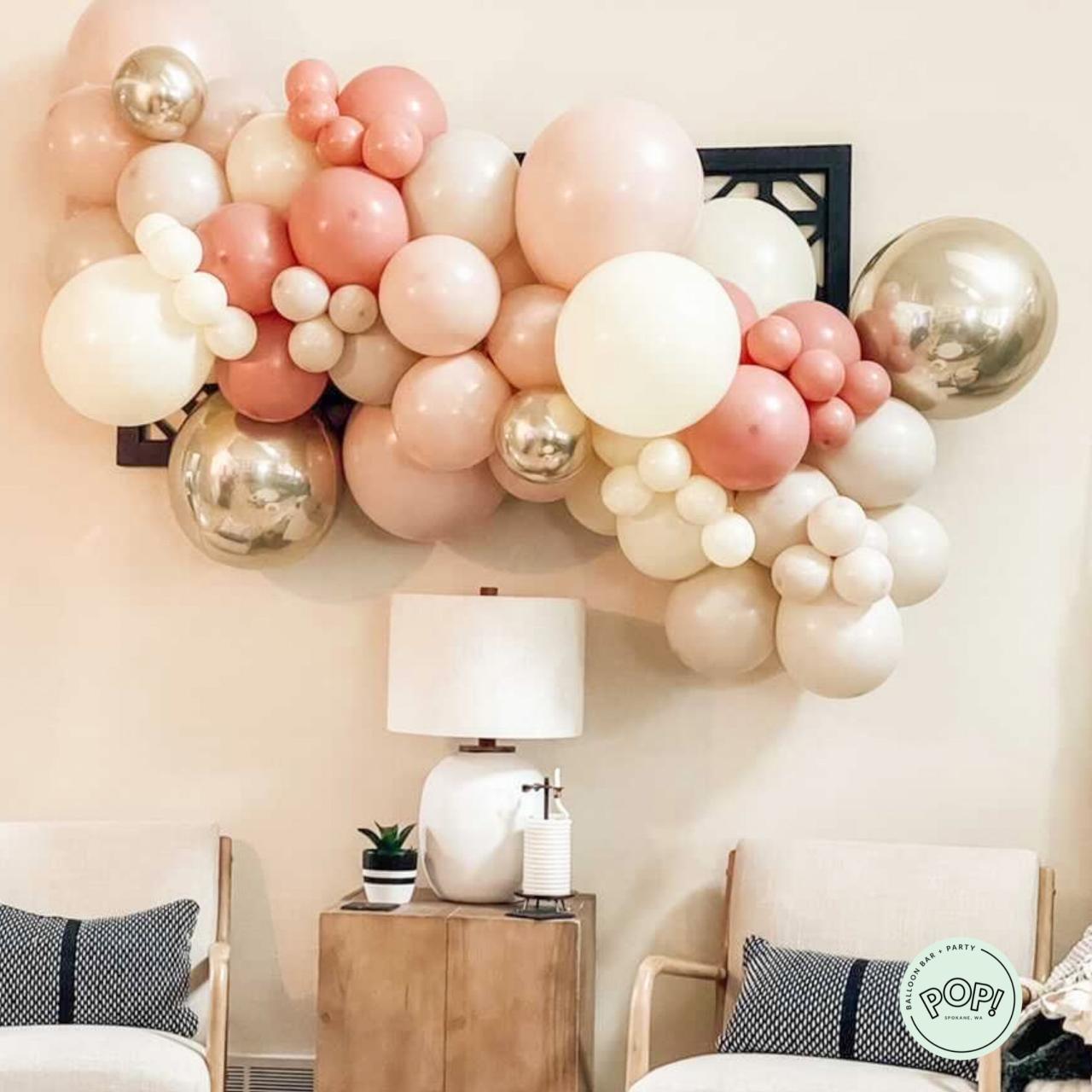 Balloon Table Garland – Shivoo Event Hire