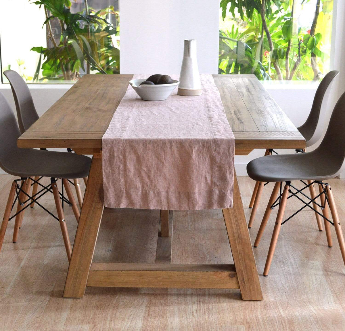 How Can You Care for Your Linen Table Runners?